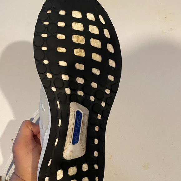 Adidas Ultraboost Size 12 - Picture 5 of 6